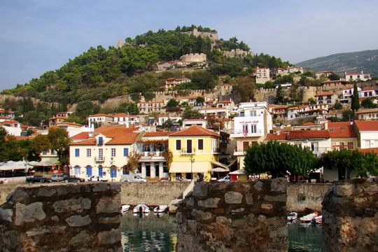 http://www.kastra.eu/pics/nafpaktos08.jpg