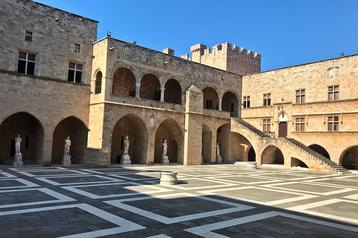 Palace of the Grand Master – Romios Restaurant Rhodes